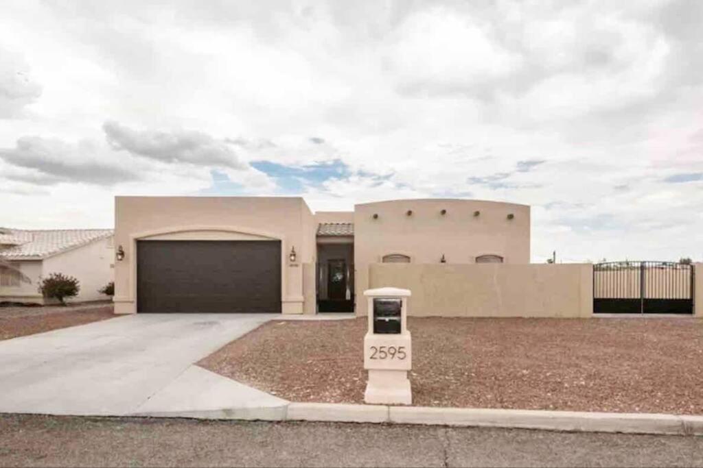 Luxurious Retreat! Pool, Spa, Gym&View Lake Havasu City Extérieur photo