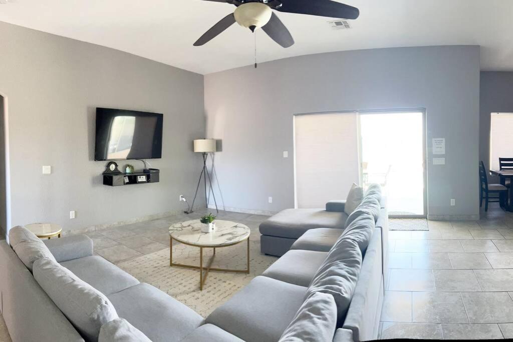 Luxurious Retreat! Pool, Spa, Gym&View Lake Havasu City Extérieur photo